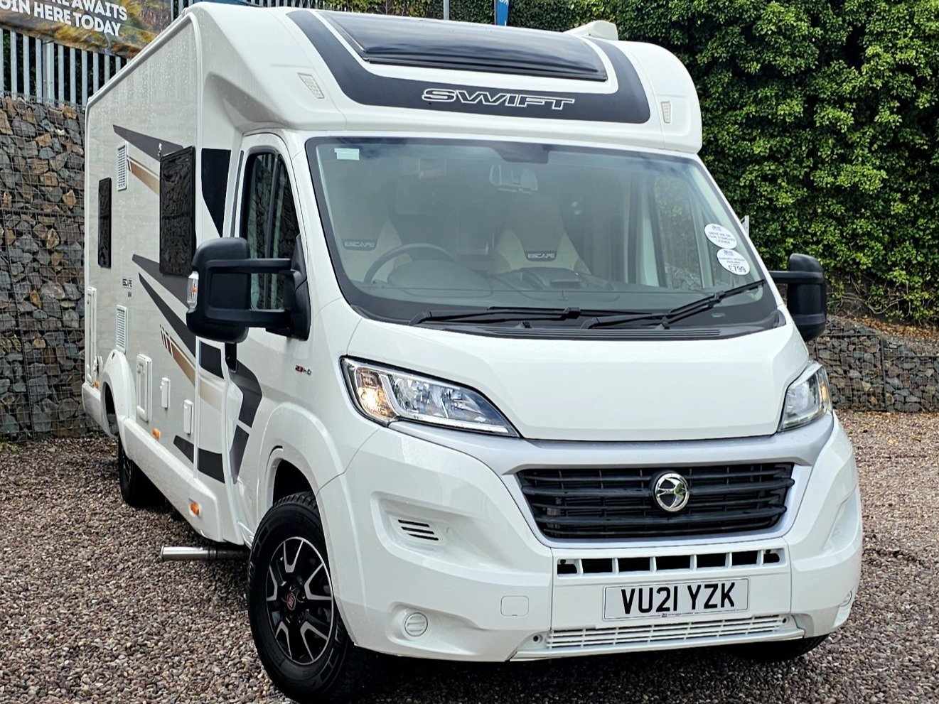 Swift Escape 694