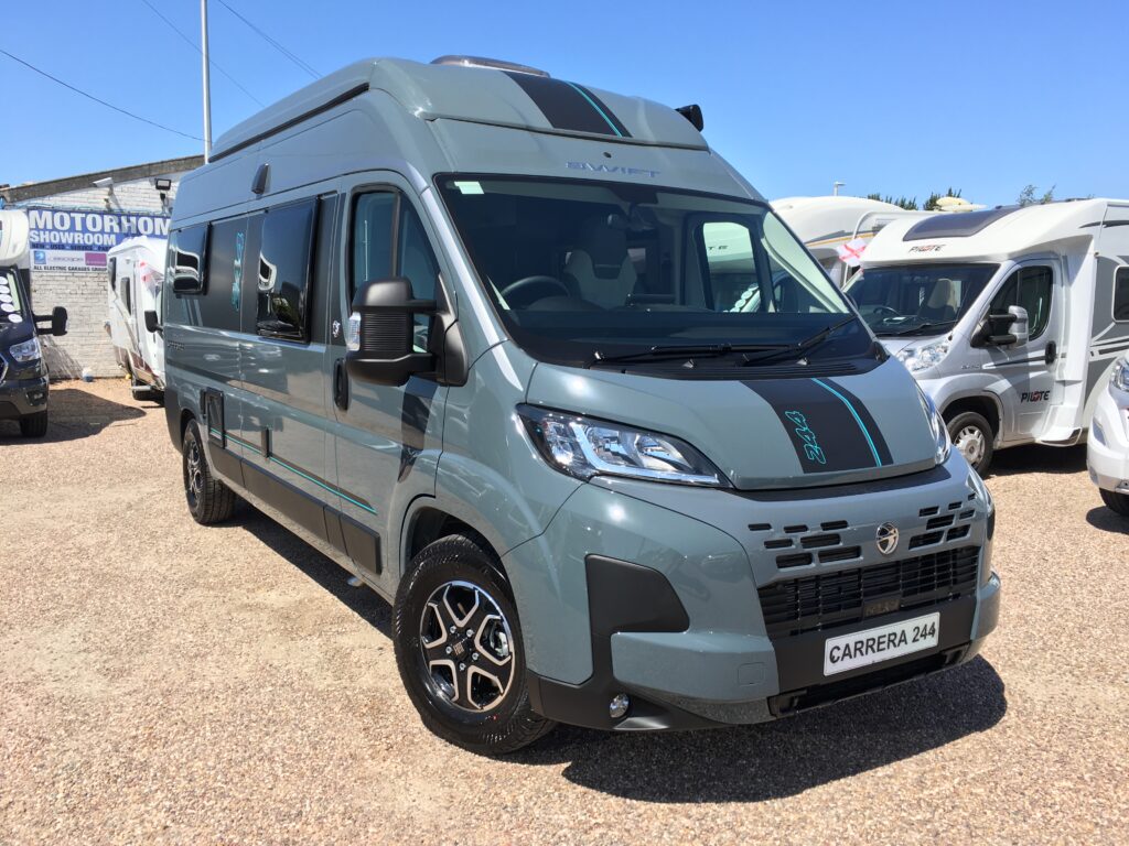 2025 Swift Carrera 244