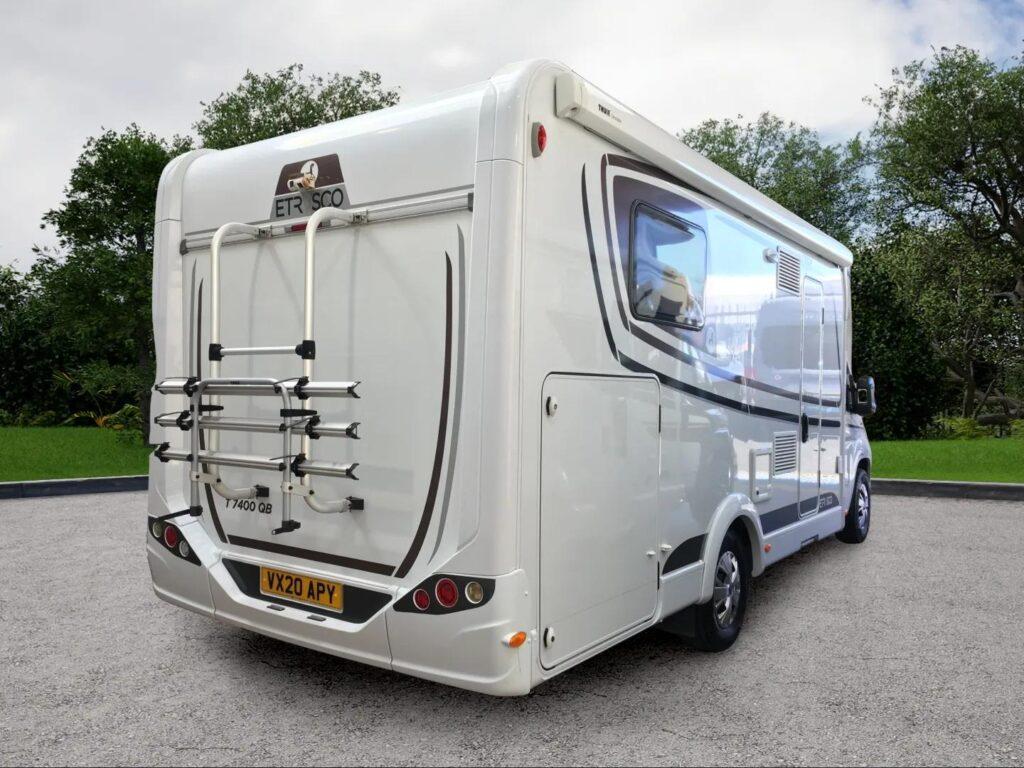 1 3 Exterior 212916de 622c 4c5b 9c76 3d1a81393c61