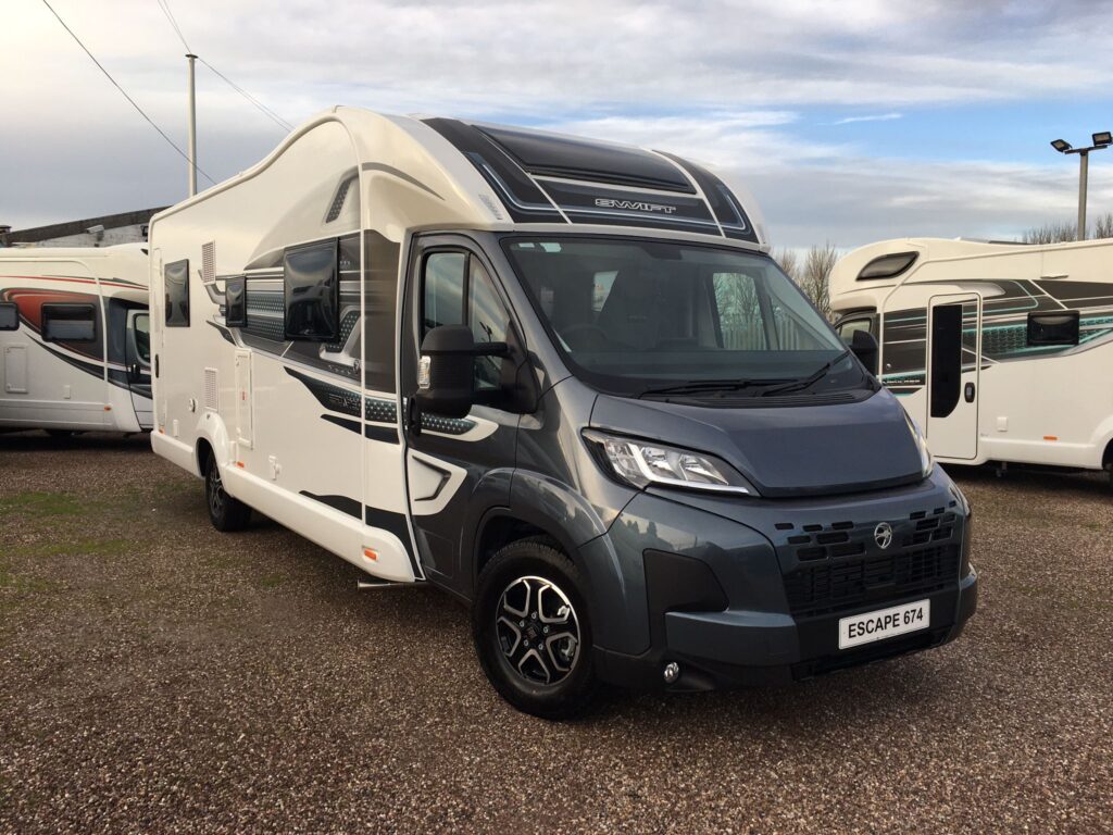 2026 Swift Escape 674