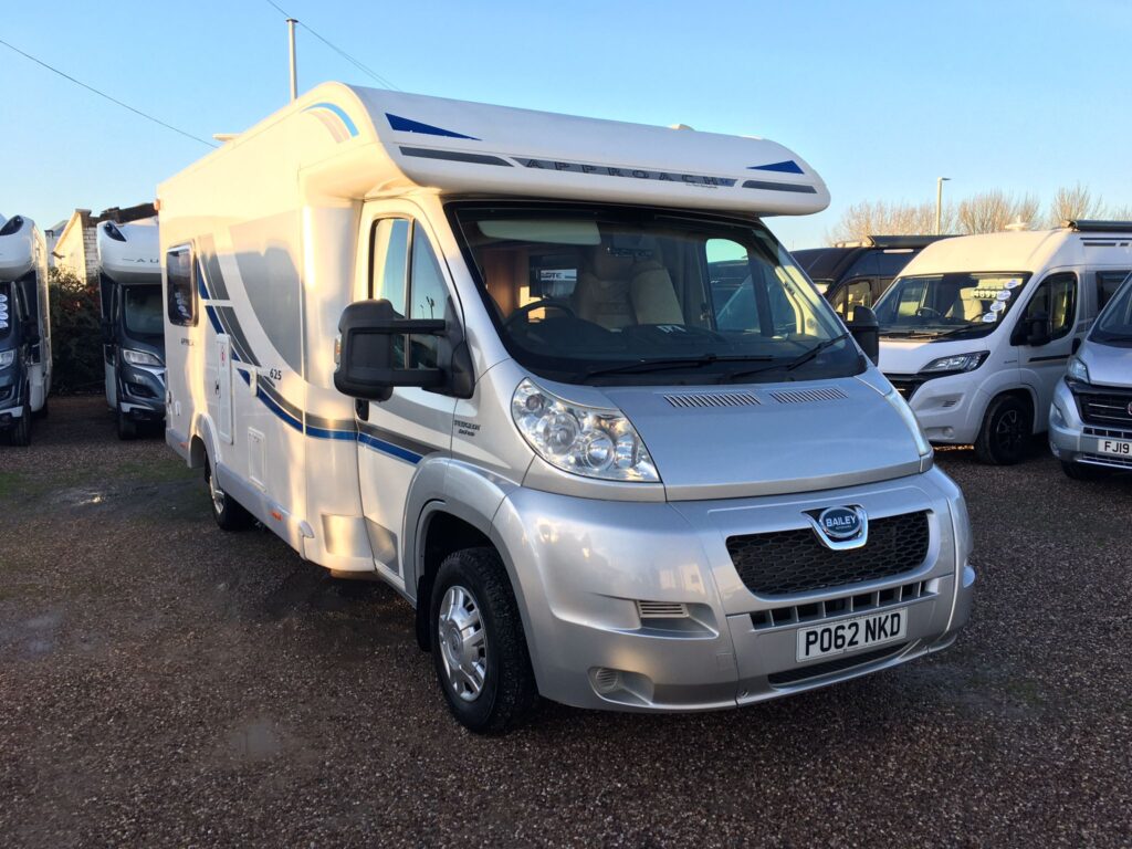 2012 Bailey Approuch 625 SE