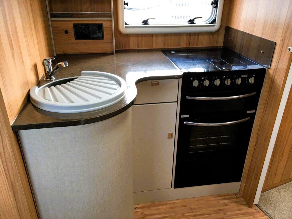 B15
